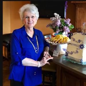 Meet your Posher, Lois